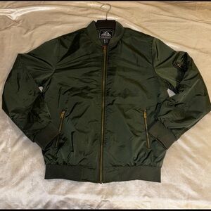 Men’s Classic Green Bomber Jacket | Small | Quilted Lining